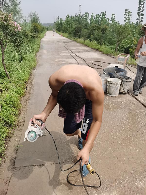 水泥道路快速修補